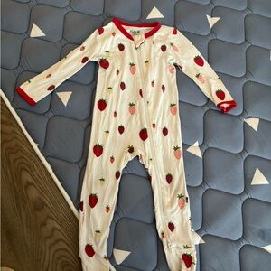 Kyte Baby Strawberry Pajamas